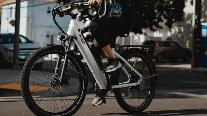 Cykelställ för smidigare cykelparkering med tvåvånings cykelställ